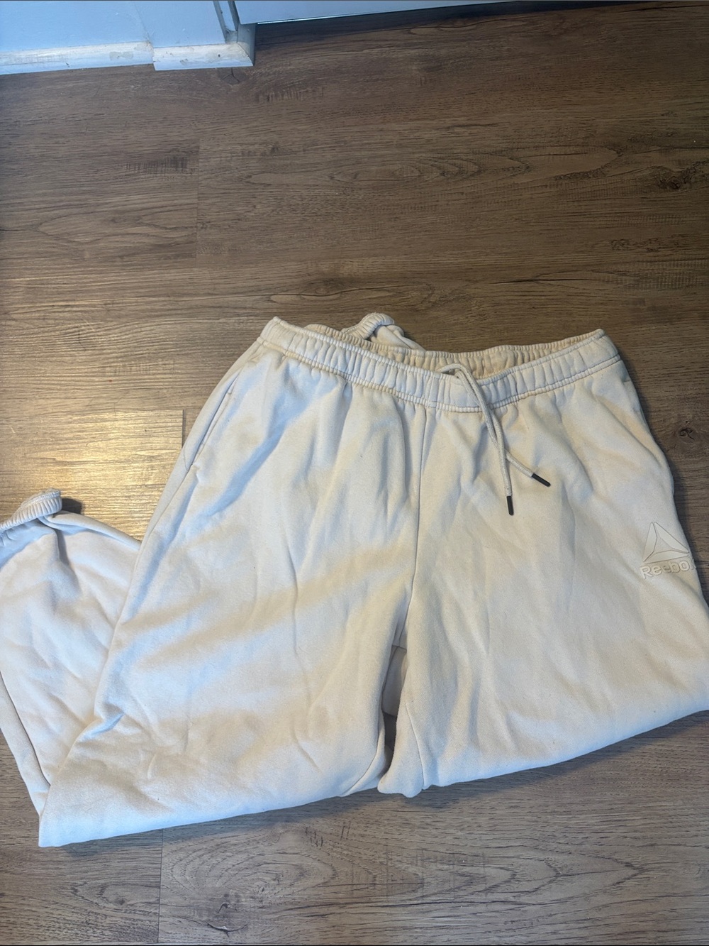 Reebok Cream Drawstring Cropped Sweatpants